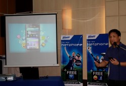 Edmon Joson, Smart Communications Inc. product development manager, demonstrates features of the Netphone 701 during a press conference in Cebu. (CLICK TO ENLARGE) Edmon Joson, Smart Communications Inc. product development manager, demonstrates features of the Netphone 701 during a press conference in Cebu. (CLICK TO ENLARGE)