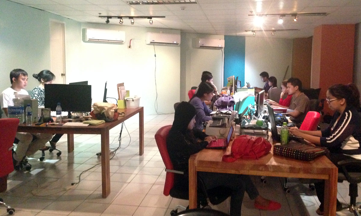 Cebu-based developers work on a website to centralize Super typhoon Yolanda damage and relief information.