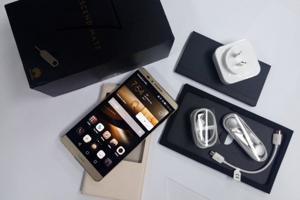Unboxing Huawei Ascend Mate7