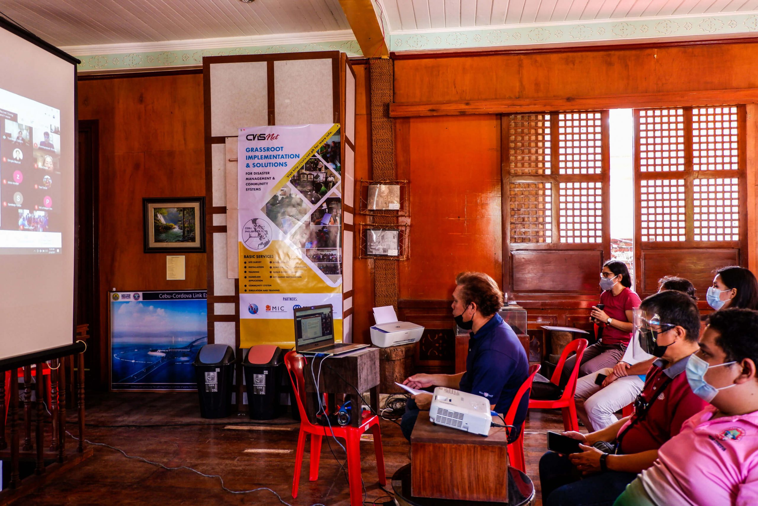 Members of the Central Visayas Information Sharing Network Foundation, Inc. (CVISNet) in Cebu, Advanced Telecommunications Research Institute International (ATR) in Japan, and other partners throughout the world hold an orientation and training on the use of LACS or Locally Accessible Cloud System for online learning. The training was held in the Cordova Municipal Museum last February 18.