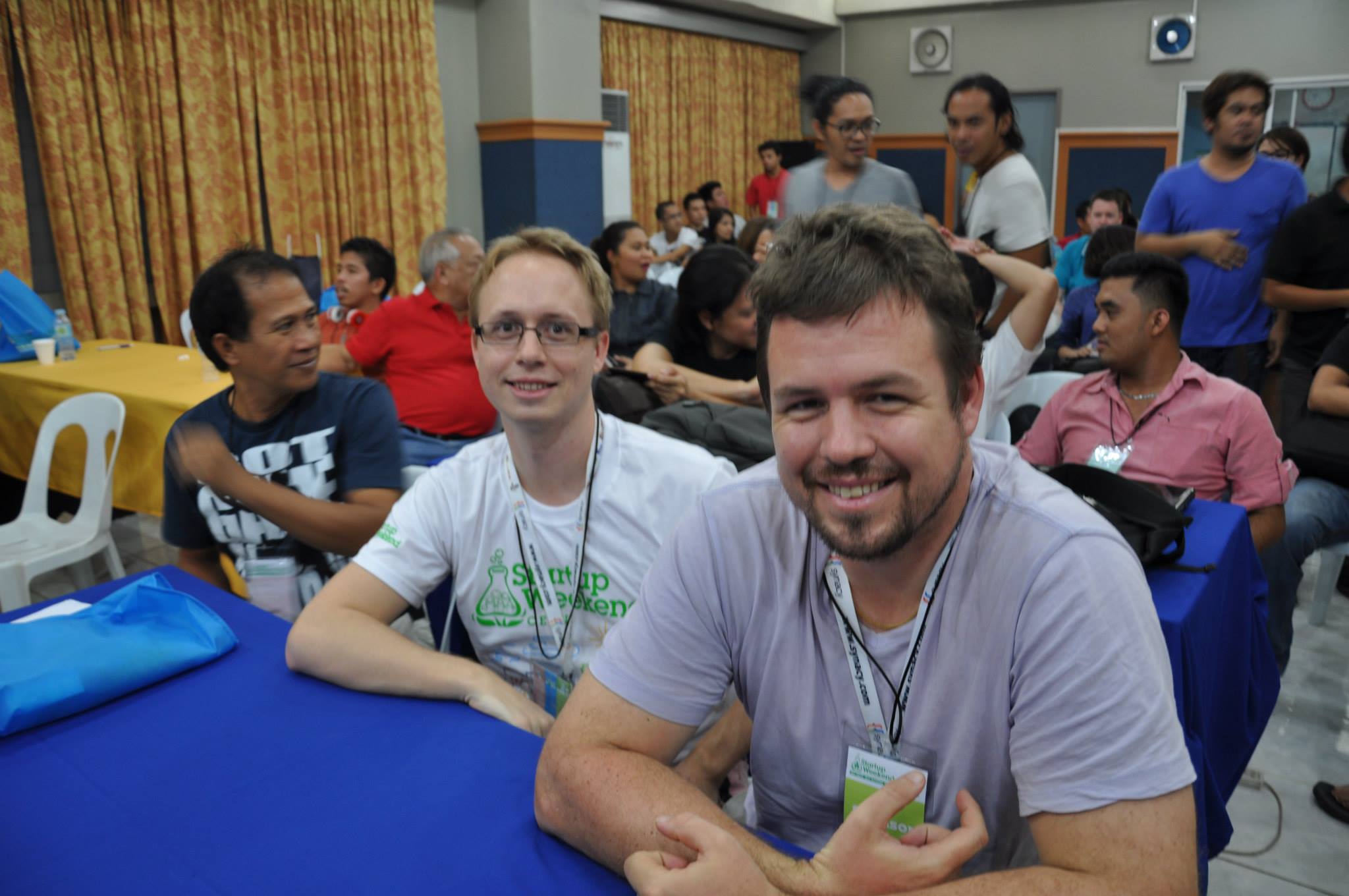 Synacy President and CEO Rhett Jones (left) and Director Evan Jones during Startup Weekend Cebu.