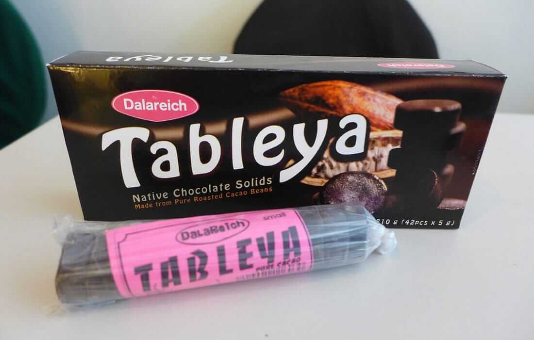 PACKAGING.One of the first things Dalareich did after finishing college was to create new packaging for their tableya. The old packaging of ice candy wrapper is still being distributed in public markets. The boxes are sold in malls and groceries.
